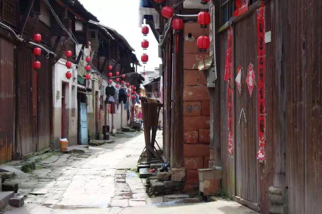 液氧甲烷火箭完成垂直起降试验，为国内规模最大试验箭
